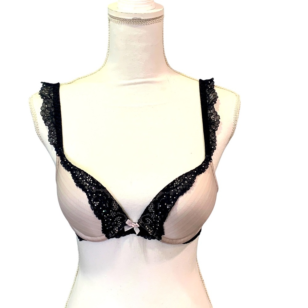Victoria’s Secret 32C Dream Angles Lace and Rhinestones Push-up Bra
